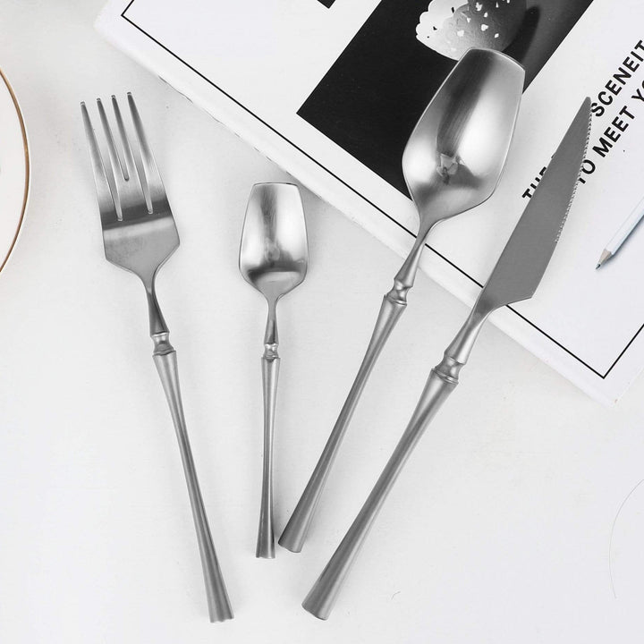 The Chic Cutlery Set - Silver | KitchBoom.