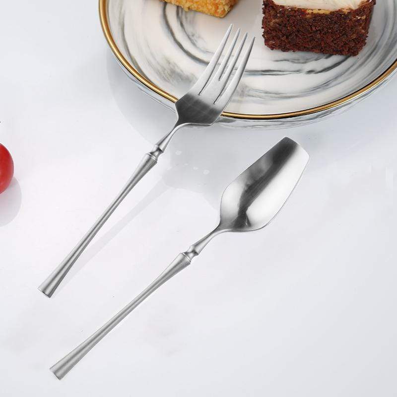 The Chic Cutlery Set - Silver | KitchBoom.