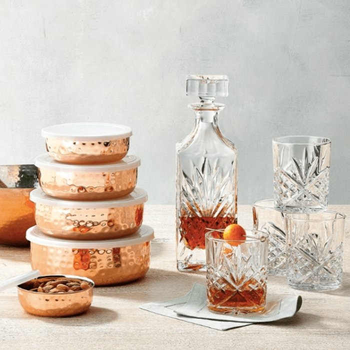 The Crystal Whisky Decanter Set - 4 Glasses and 1 Decanter | KitchBoom.