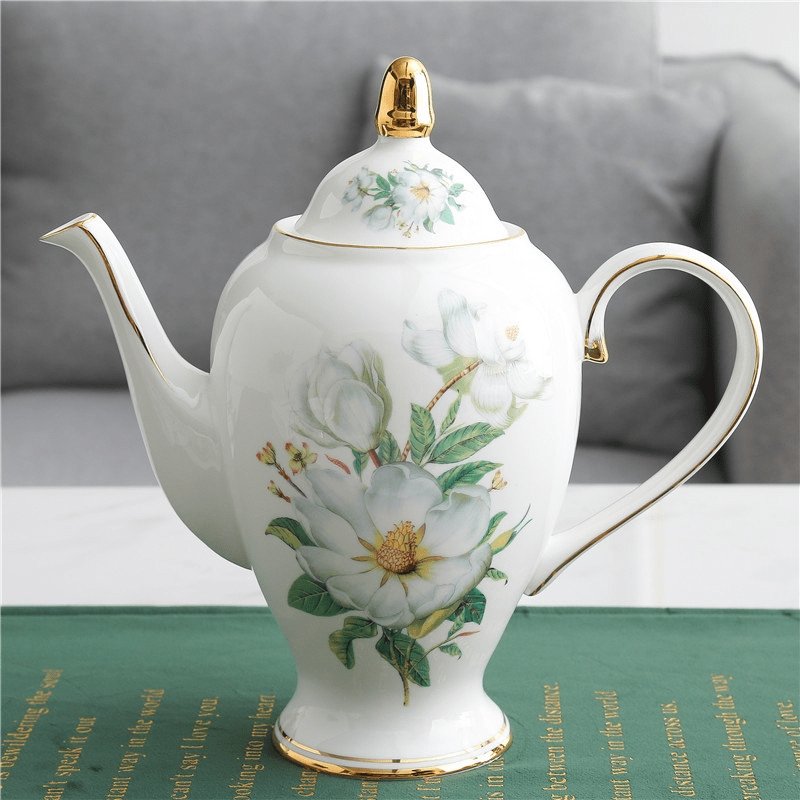 The Traditional Vintage Flower Teapot Set | KitchBoom.